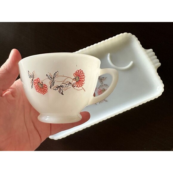 Vintage Anchor Hocking Fire King Milk Glass Fleurette Snack Plate and Cup Floral - Picture 4 of 9